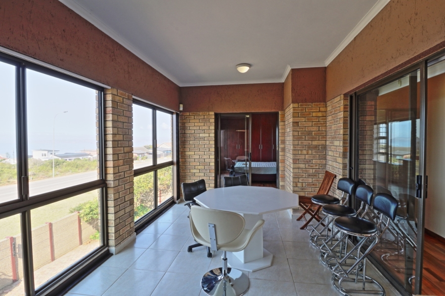 4 Bedroom Property for Sale in Reebok Western Cape